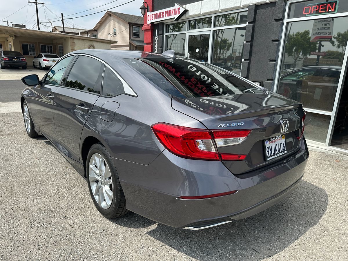 2020 Honda Accord LX 1.5T photo 3