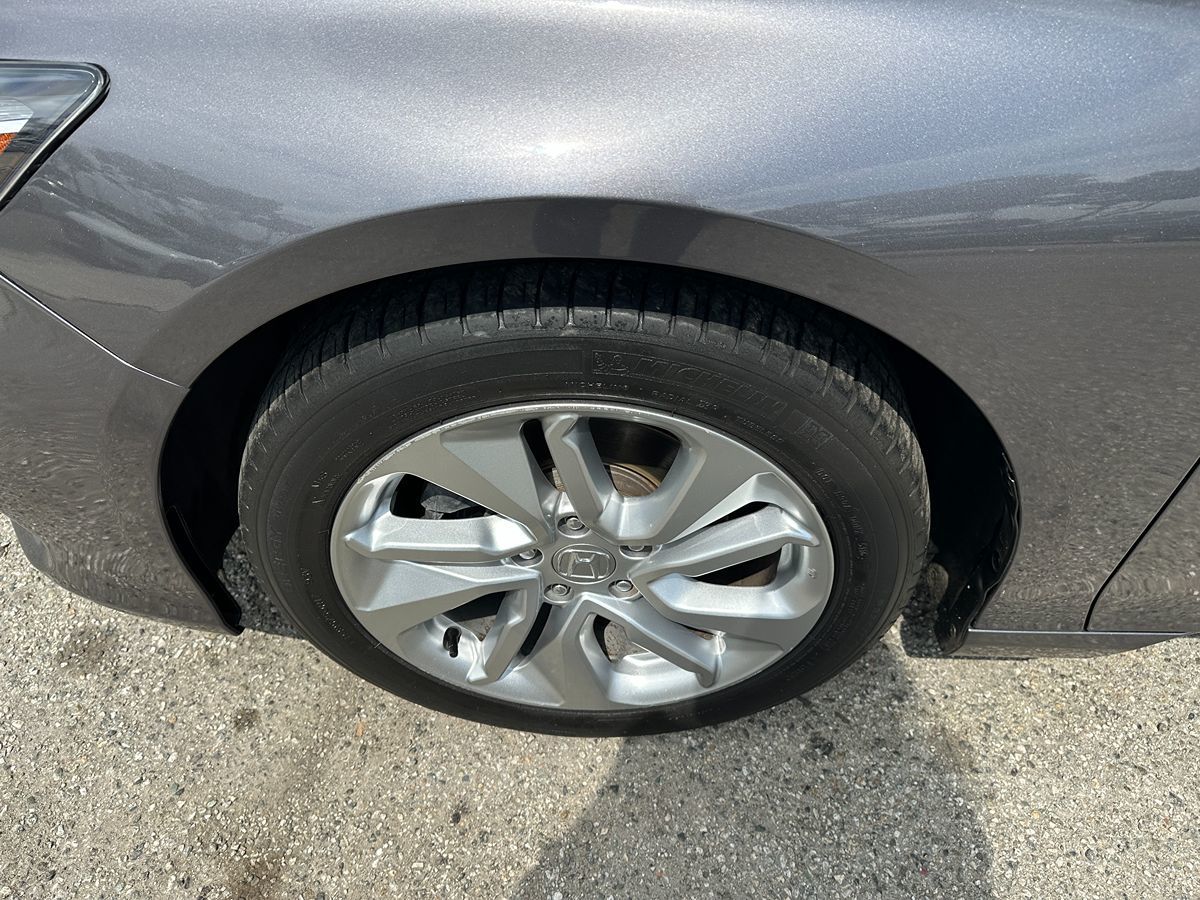 2020 Honda Accord LX 1.5T photo 21