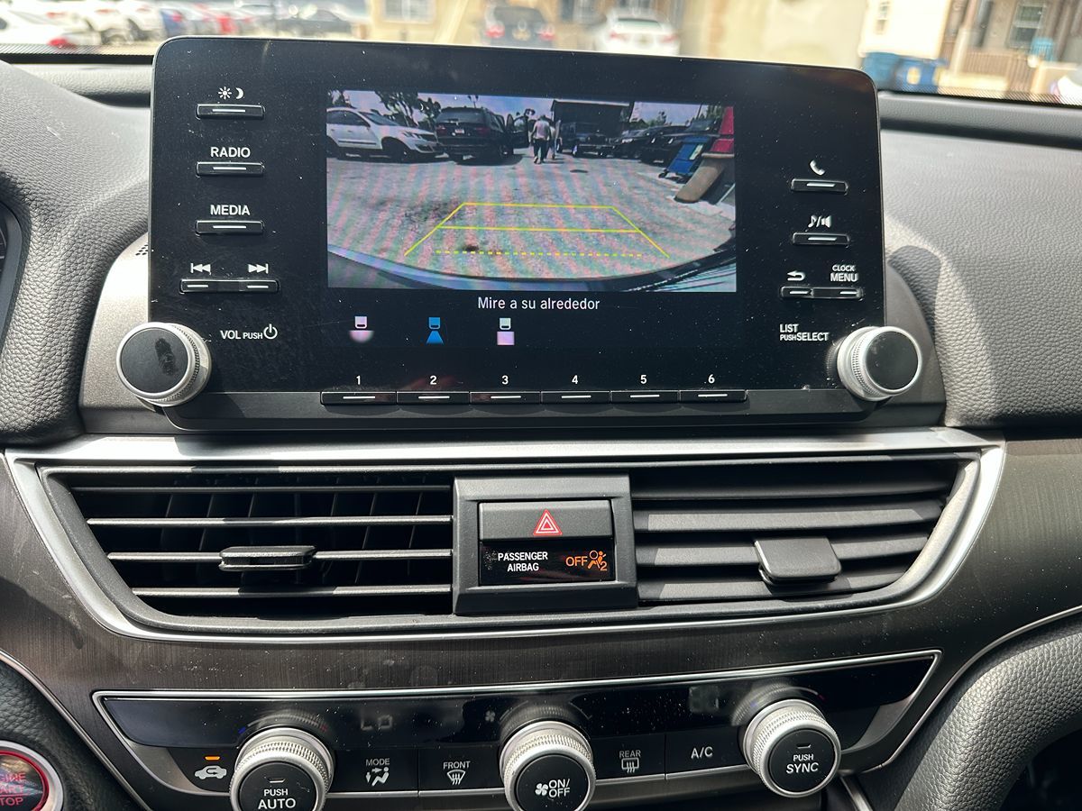 2020 Honda Accord LX 1.5T photo 10