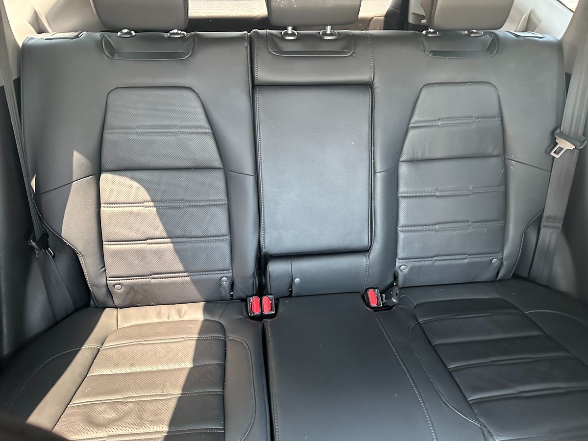 2018 Honda CR-V Touring photo 19