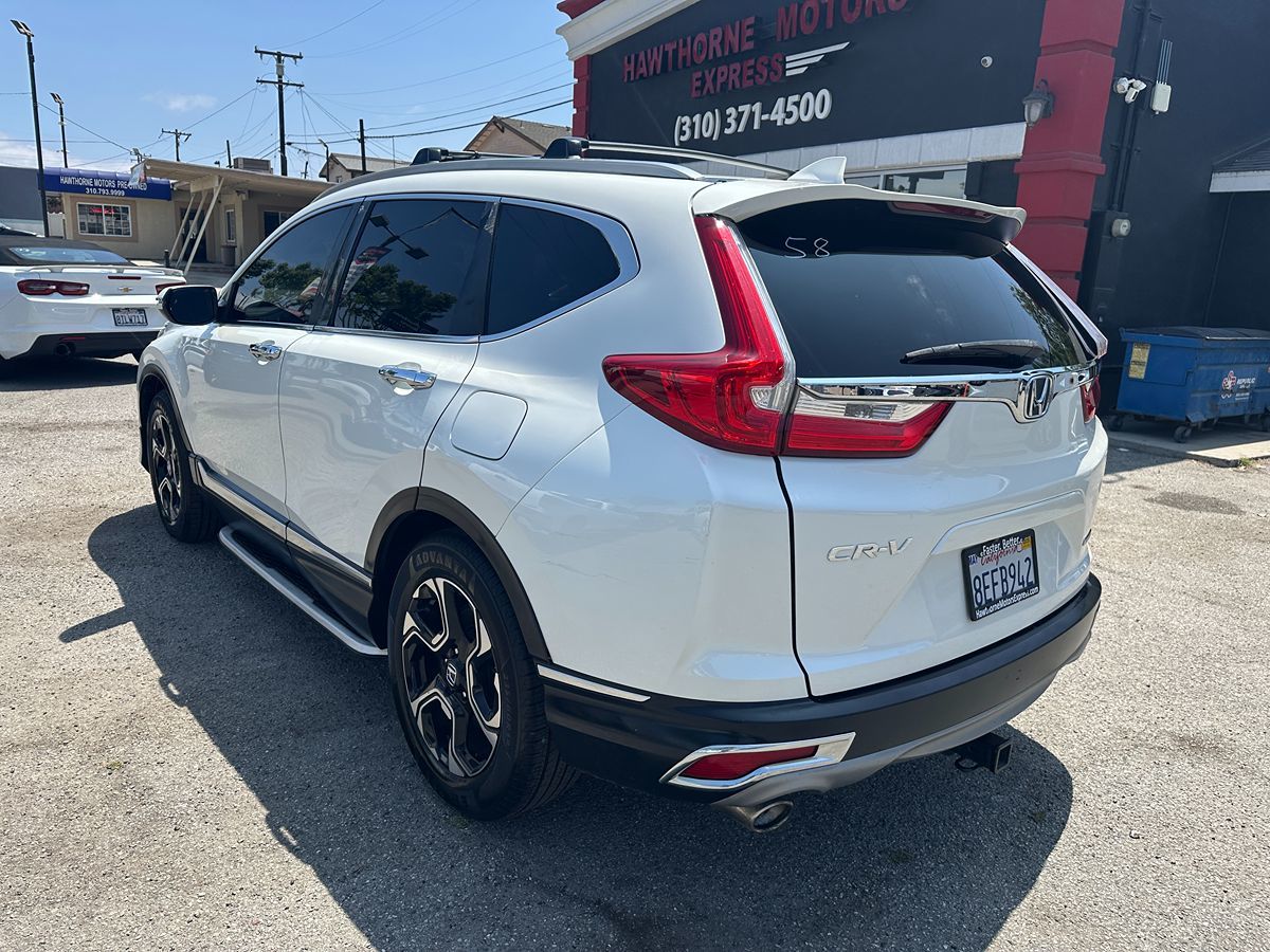2018 Honda CR-V Touring photo 5