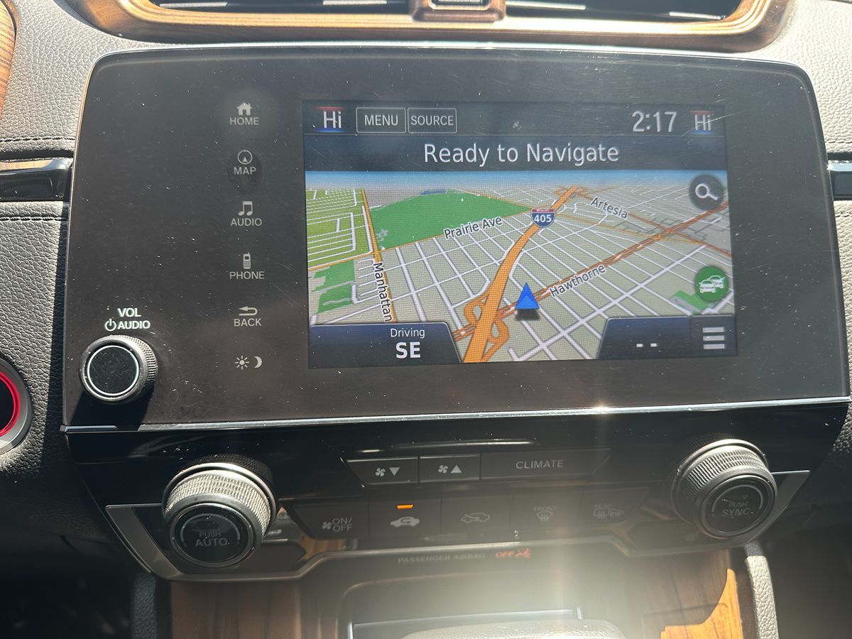 2018 Honda CR-V Touring photo 12