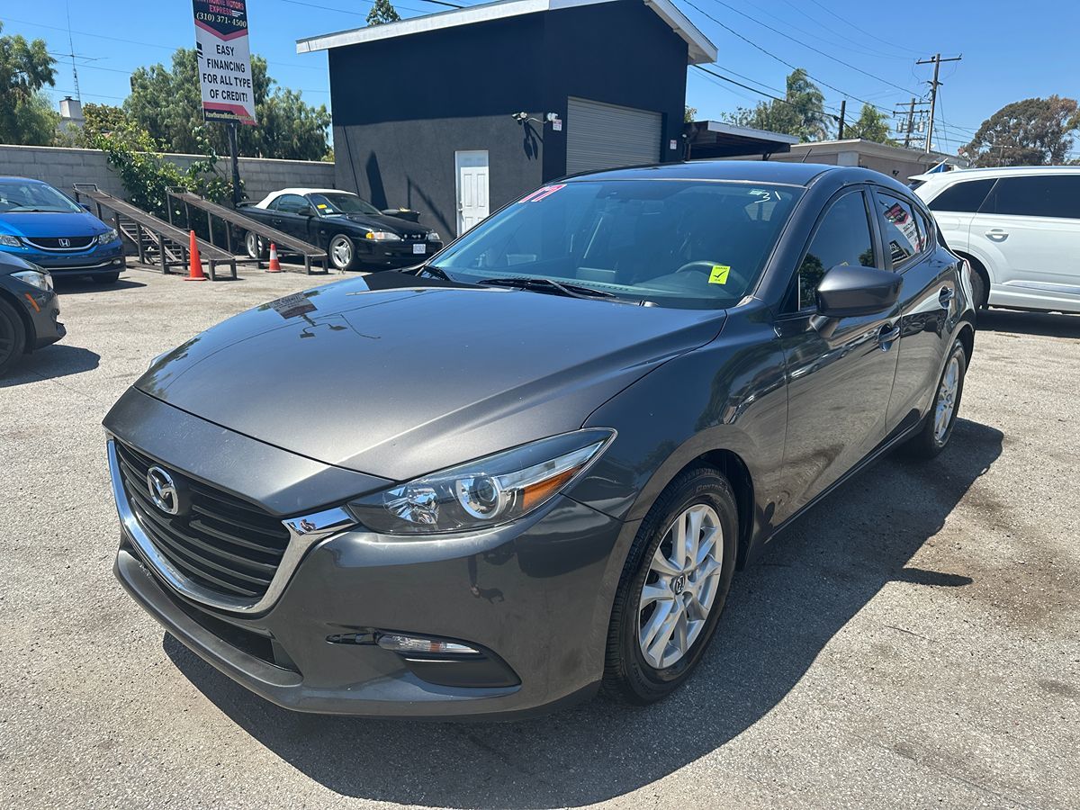 2017 Mazda Mazda3 Sport photo 3