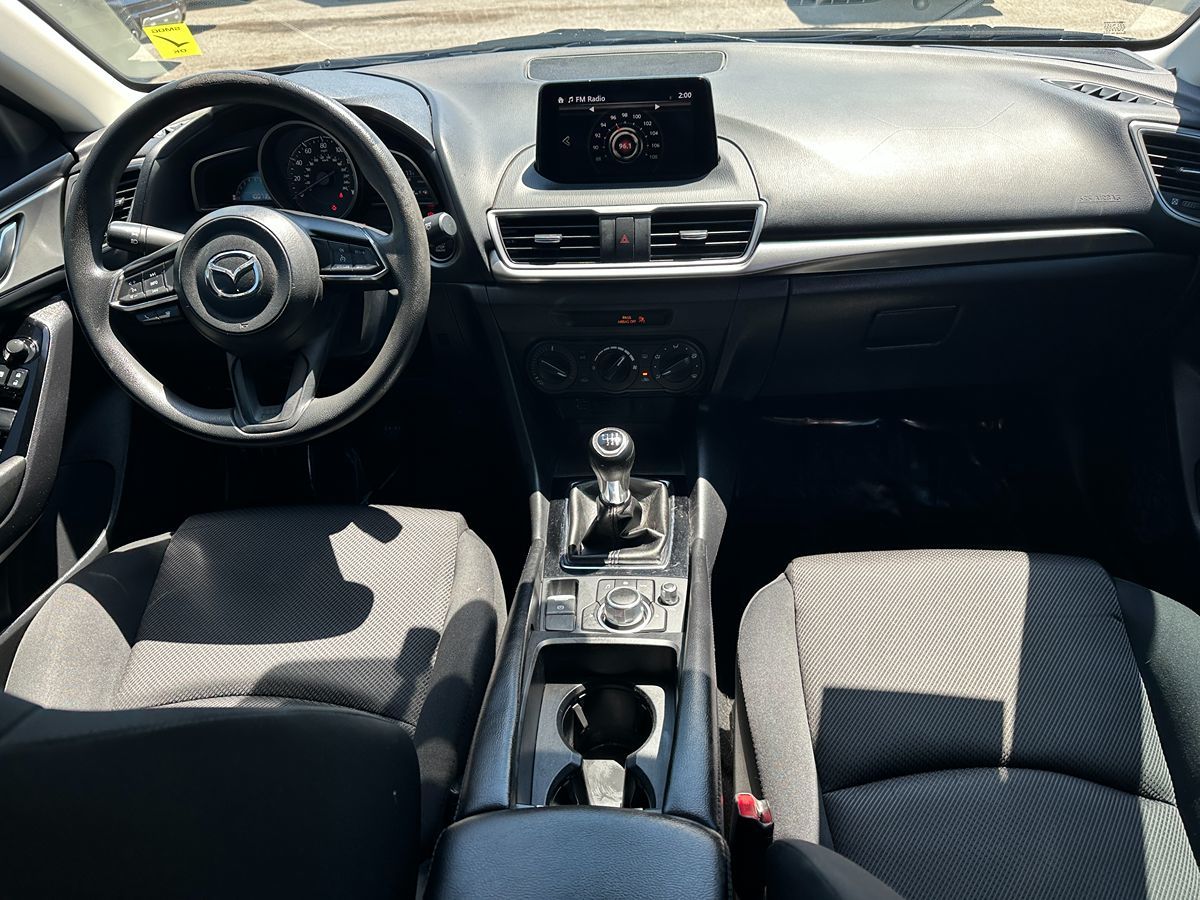2017 Mazda Mazda3 Sport photo 10