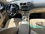 2013 Toyota Highlander SE photo 8