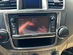 2013 Toyota Highlander SE photo 9