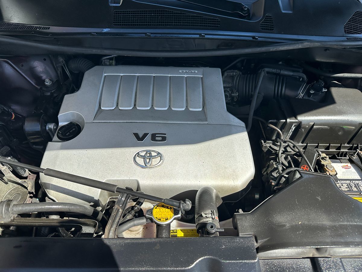 2013 Toyota Highlander SE photo 2