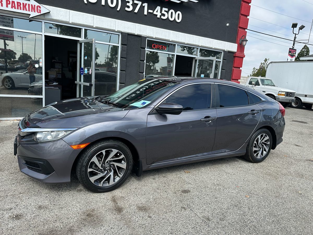 2017 Honda Civic EX photo 4