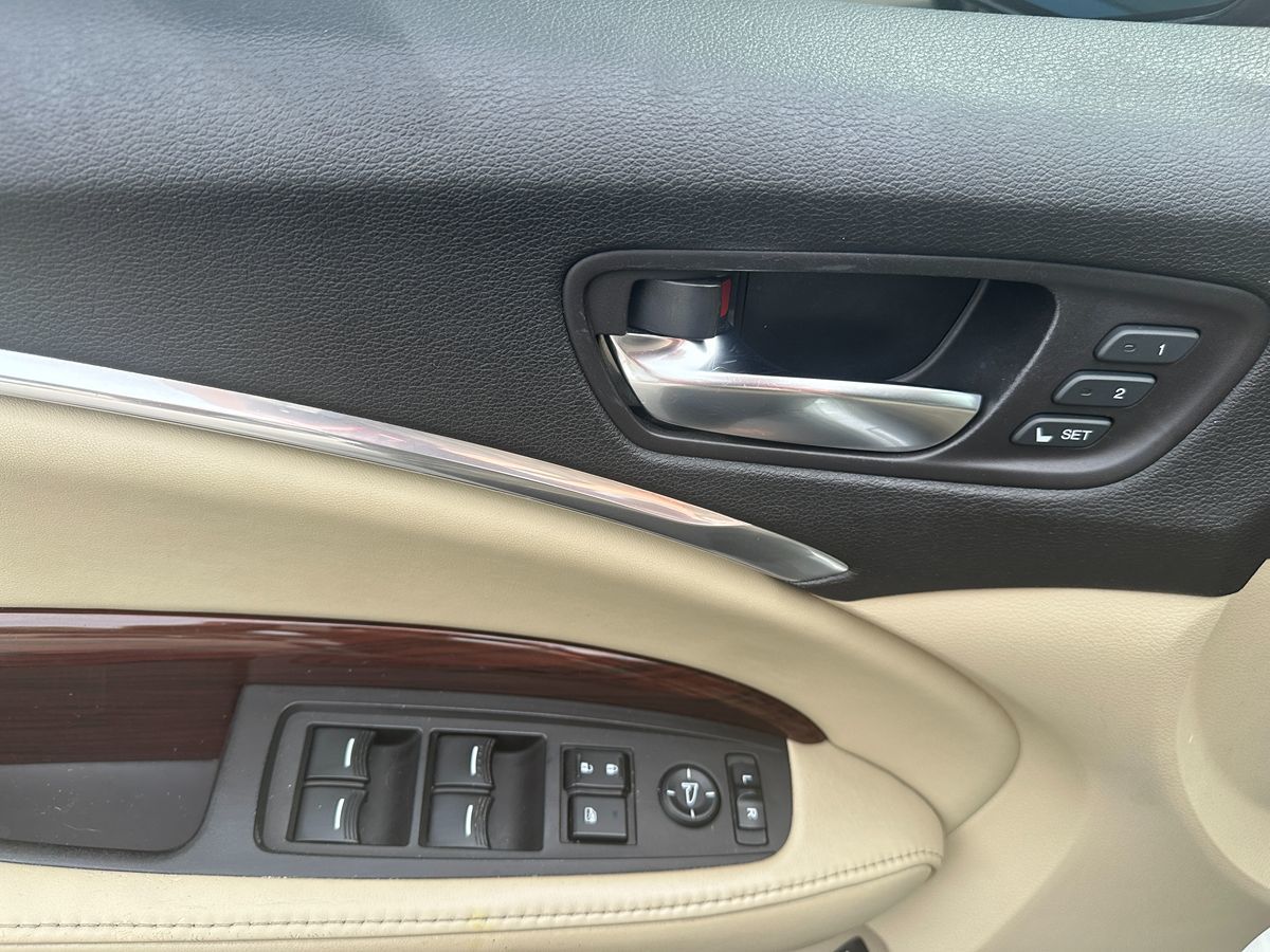 2015 Acura MDX Advance Entertainment photo 23