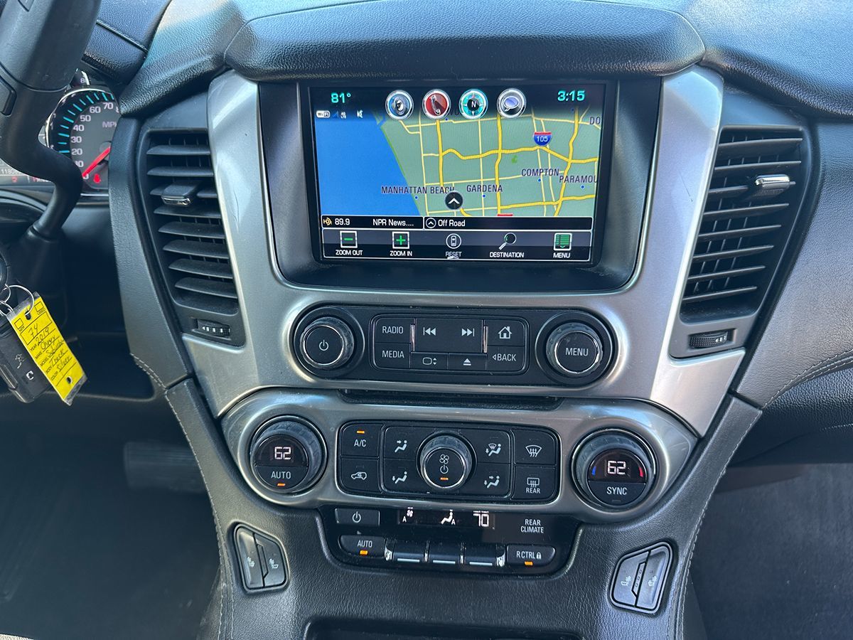 2019 Chevrolet Suburban LT photo 8