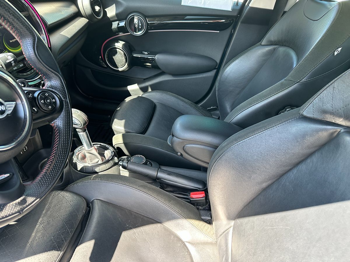 2015 Mini Cooper Hardtop 4 Door S photo 8