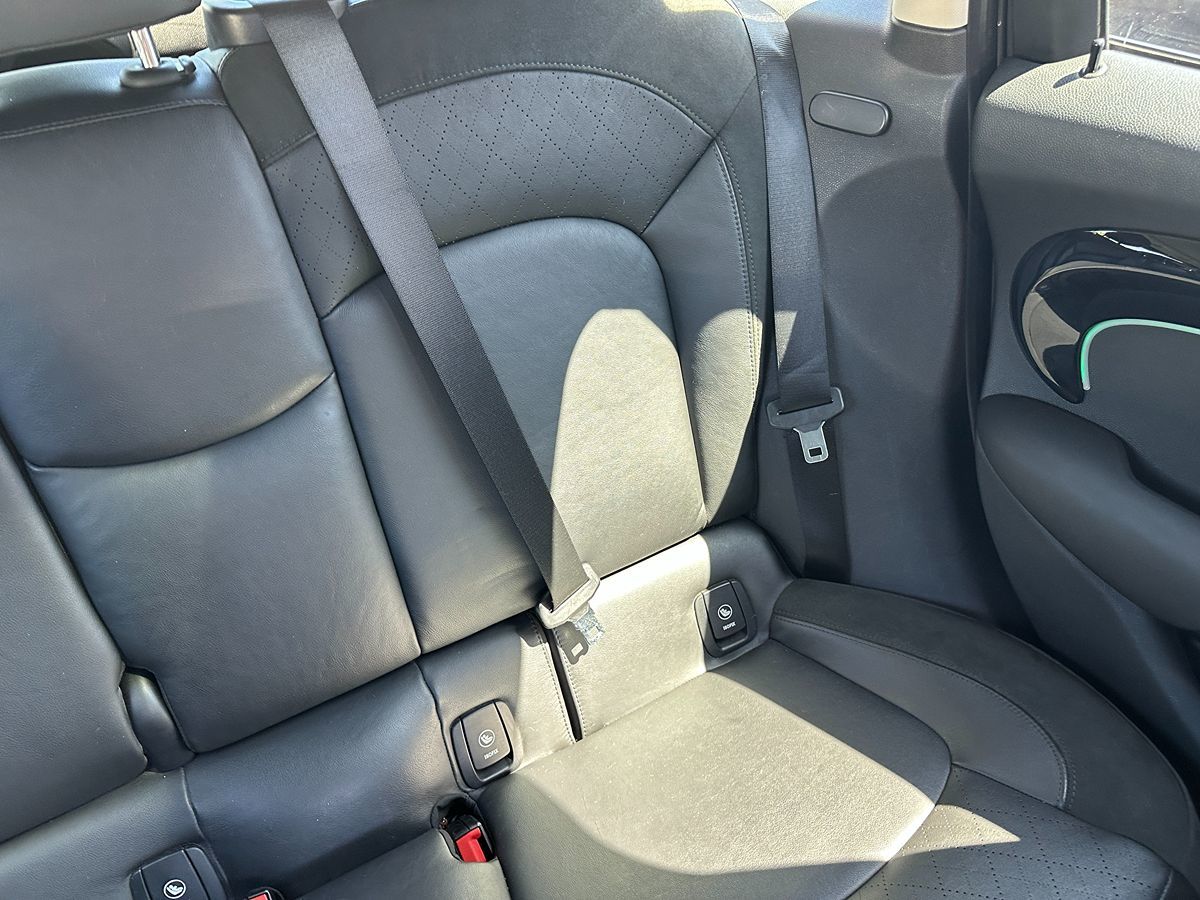 2015 Mini Cooper Hardtop 4 Door S photo 17
