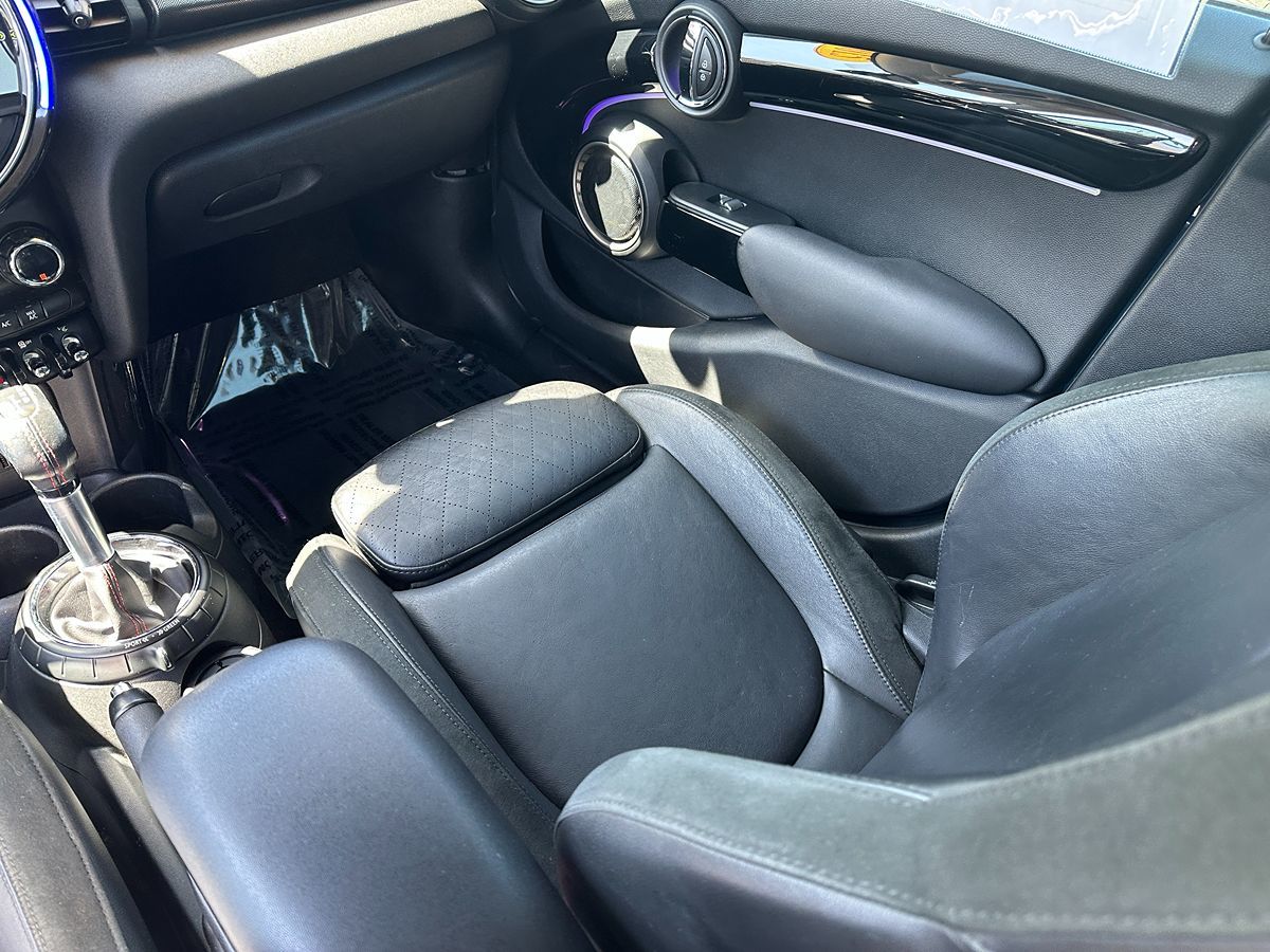 2015 Mini Cooper Hardtop 4 Door S photo 13