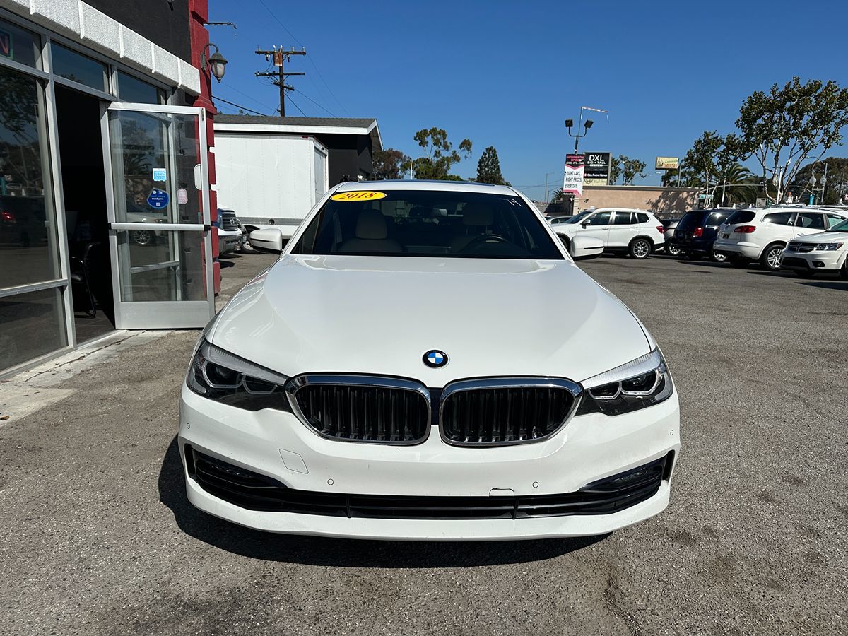 2018 Bmw 530i Sedan photo 2