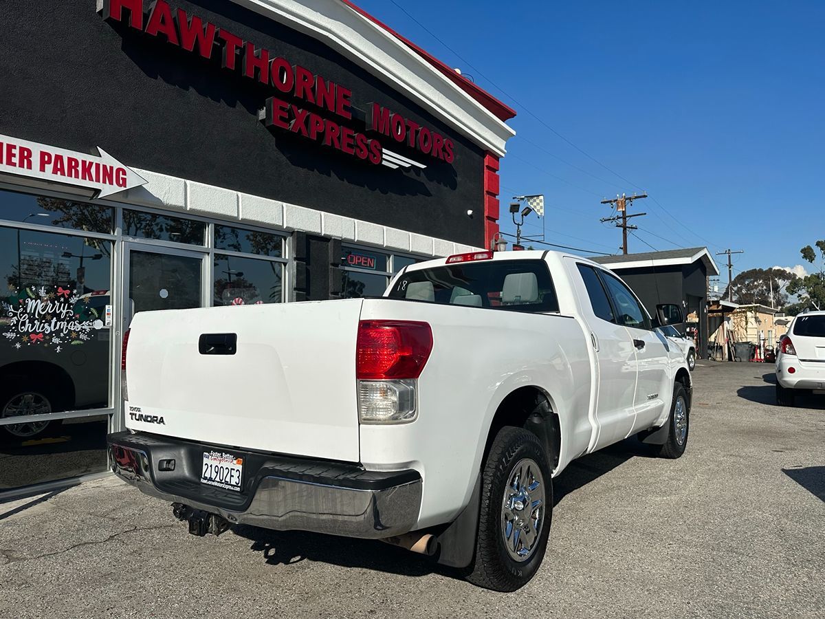 2013 Toyota Tundra Double Cab photo 6