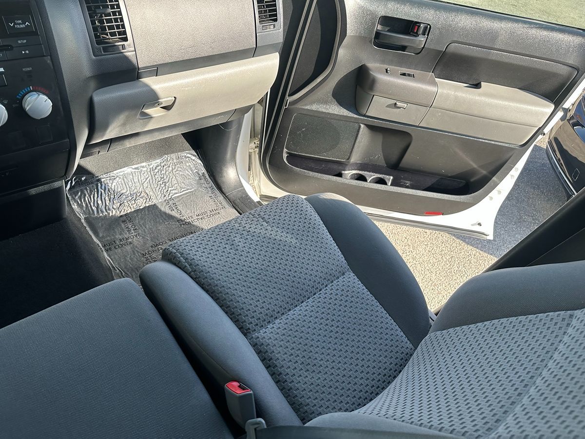 2013 Toyota Tundra Double Cab photo 13