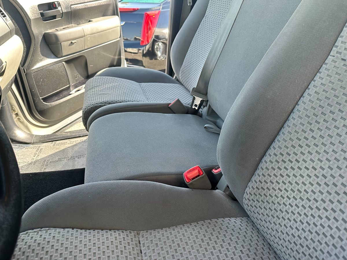 2013 Toyota Tundra Double Cab photo 14