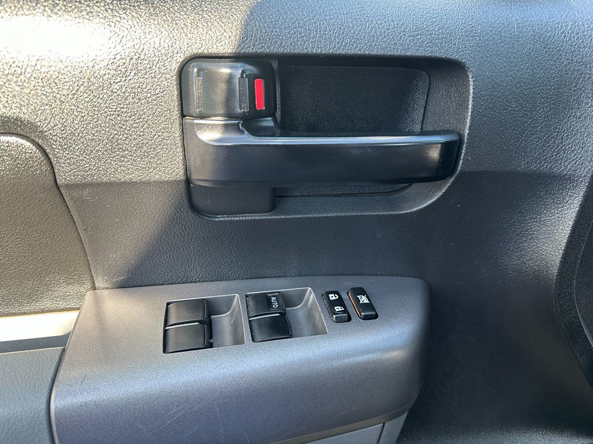 2013 Toyota Tundra Double Cab photo 19