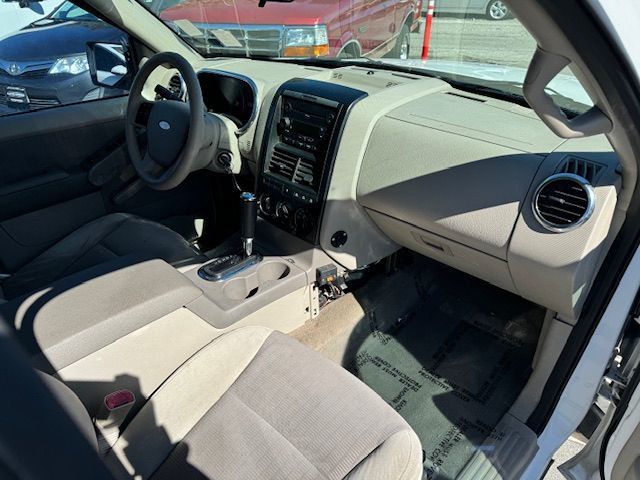 Sold 2007 Ford Explorer XLT in La Crescenta