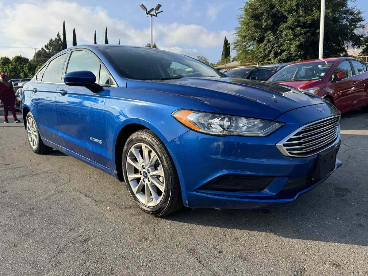 2017 Ford Fusion Hybrid SE