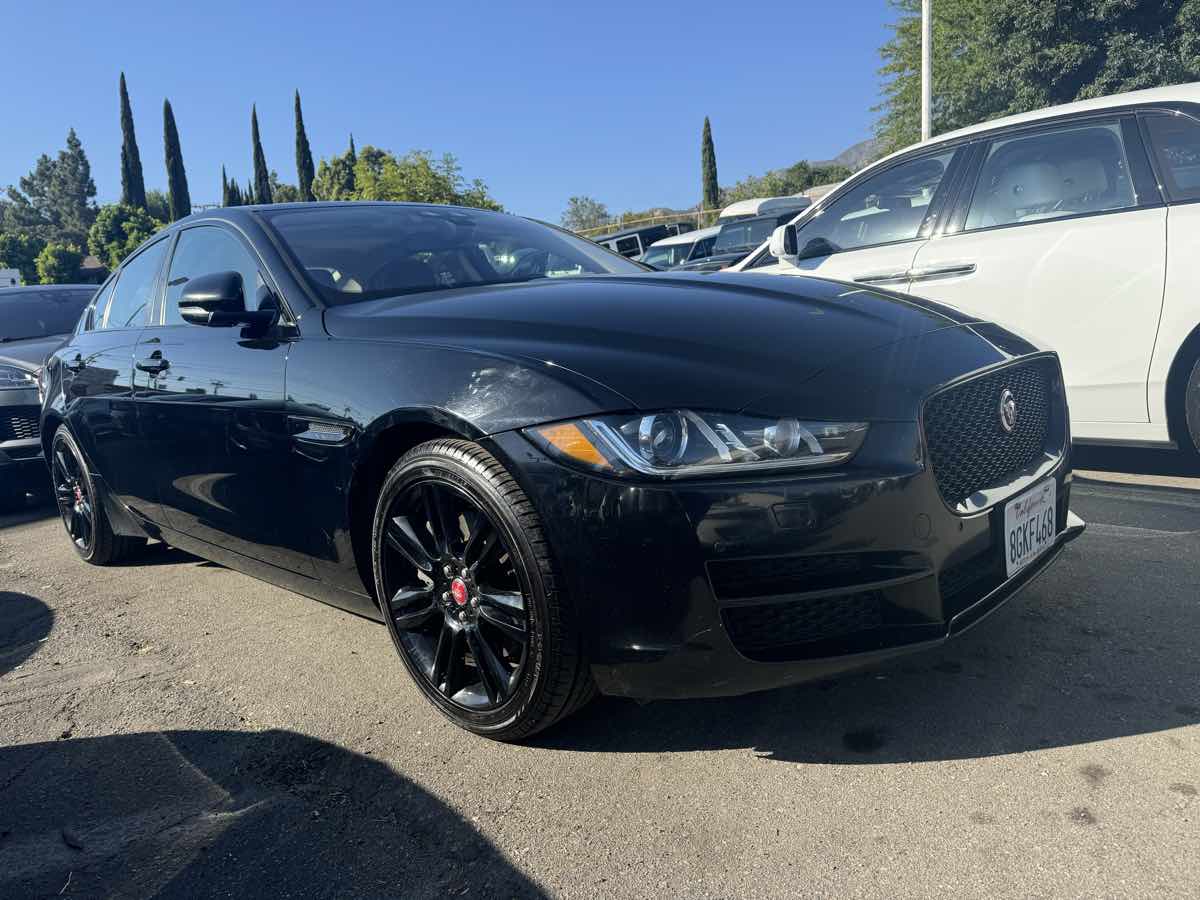 2017 Jaguar XE 25t Prestige