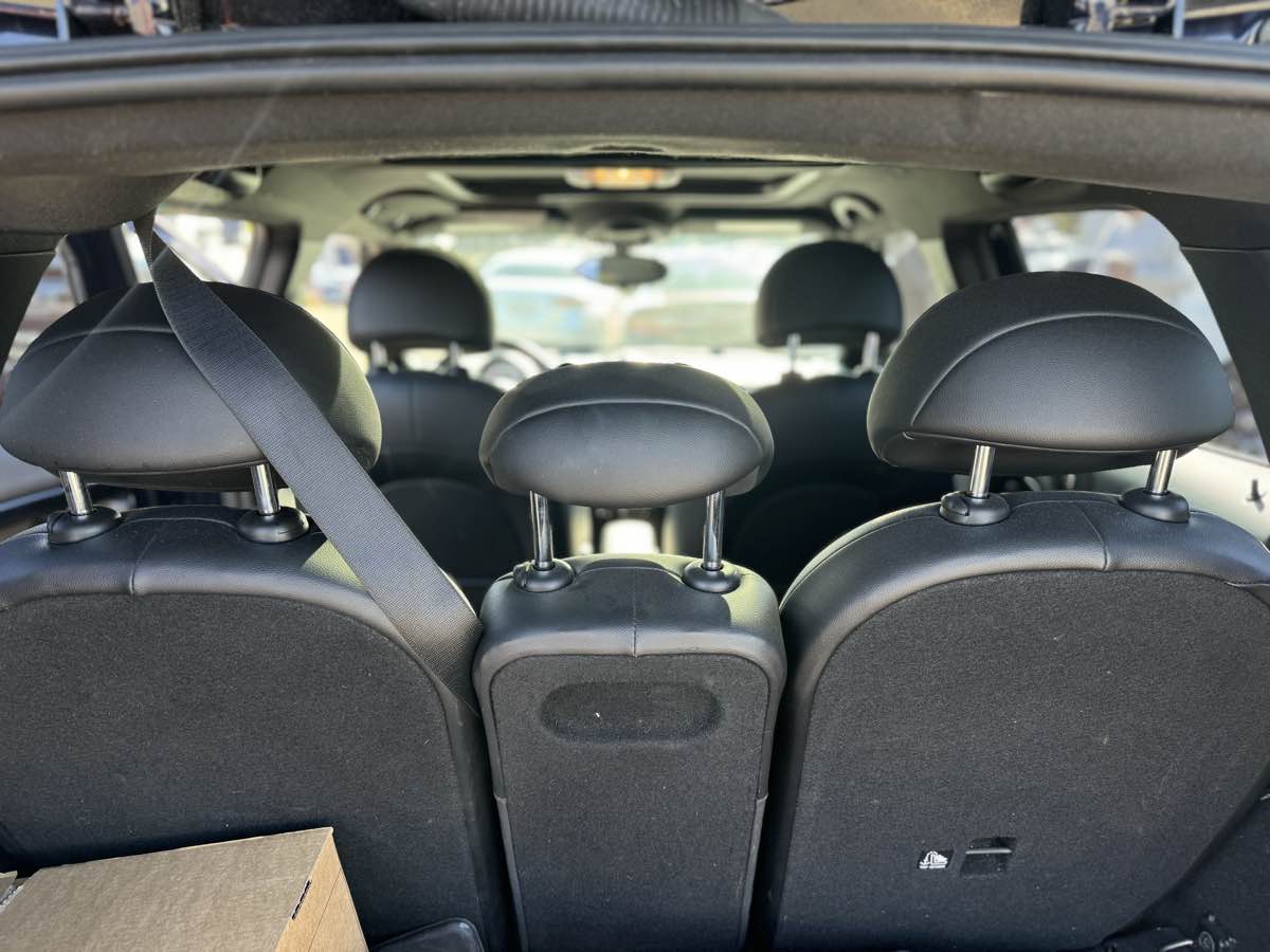 2014 Mini Countryman S photo 14