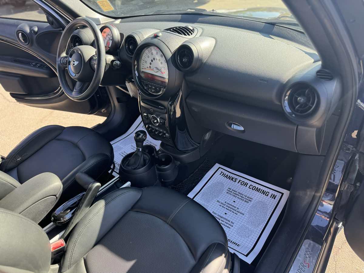 2014 Mini Countryman S photo 11