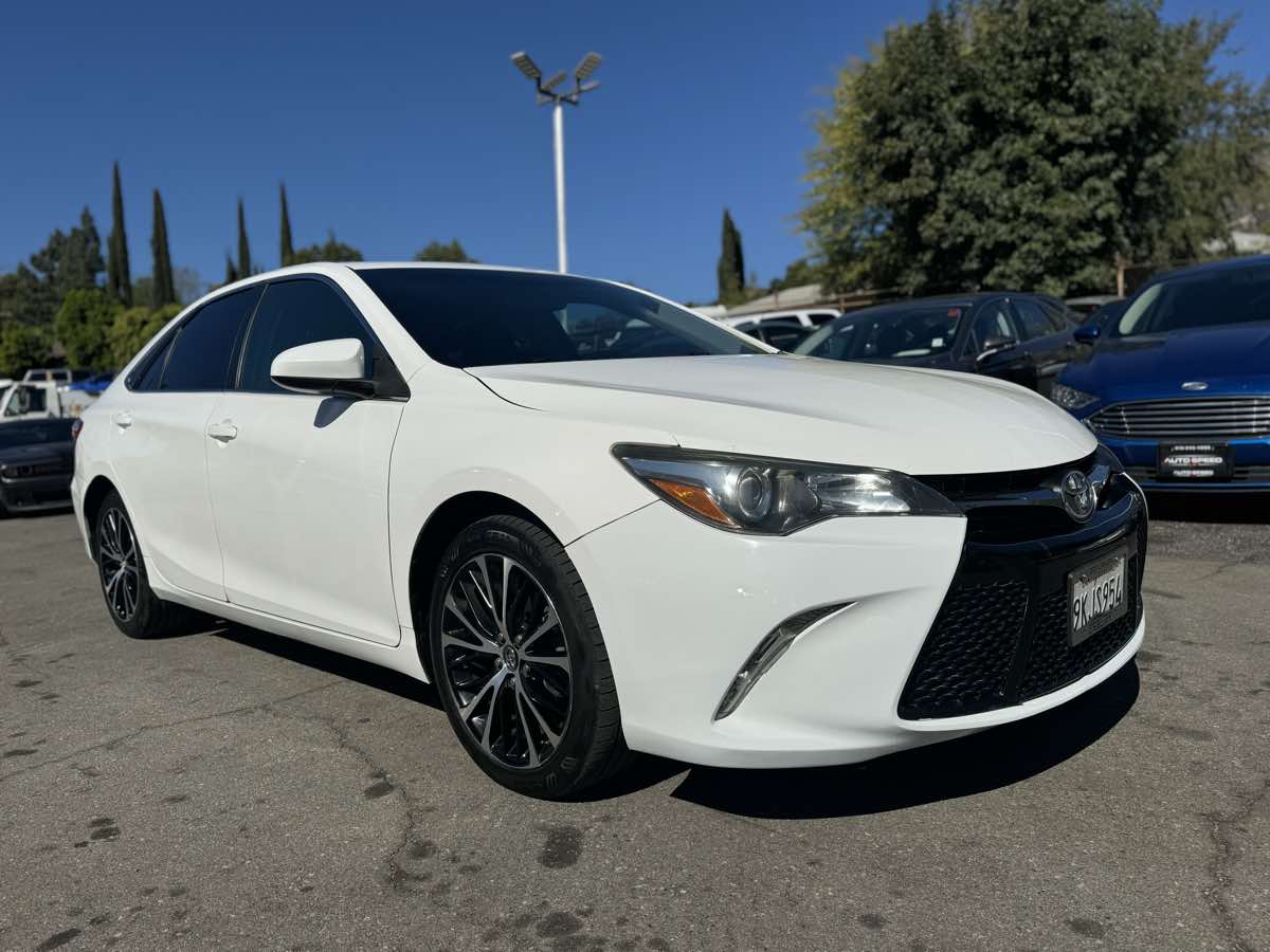 2016 Toyota Camry SE