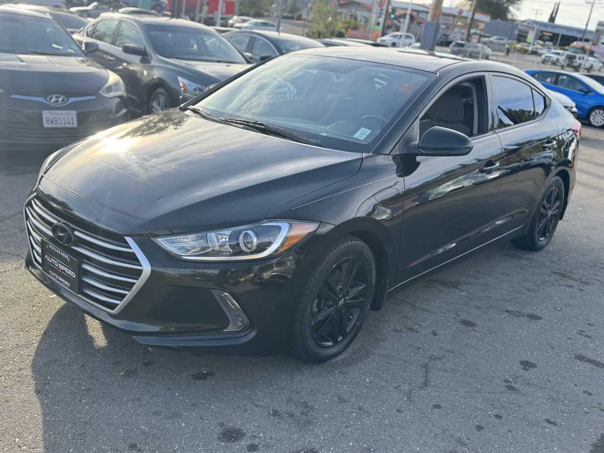 2018 Hyundai Elantra Value Edition photo 3