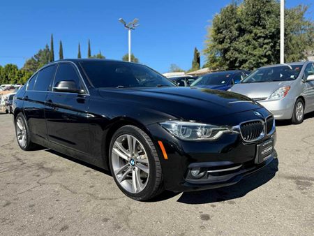 2018 BMW 3 Series 330i