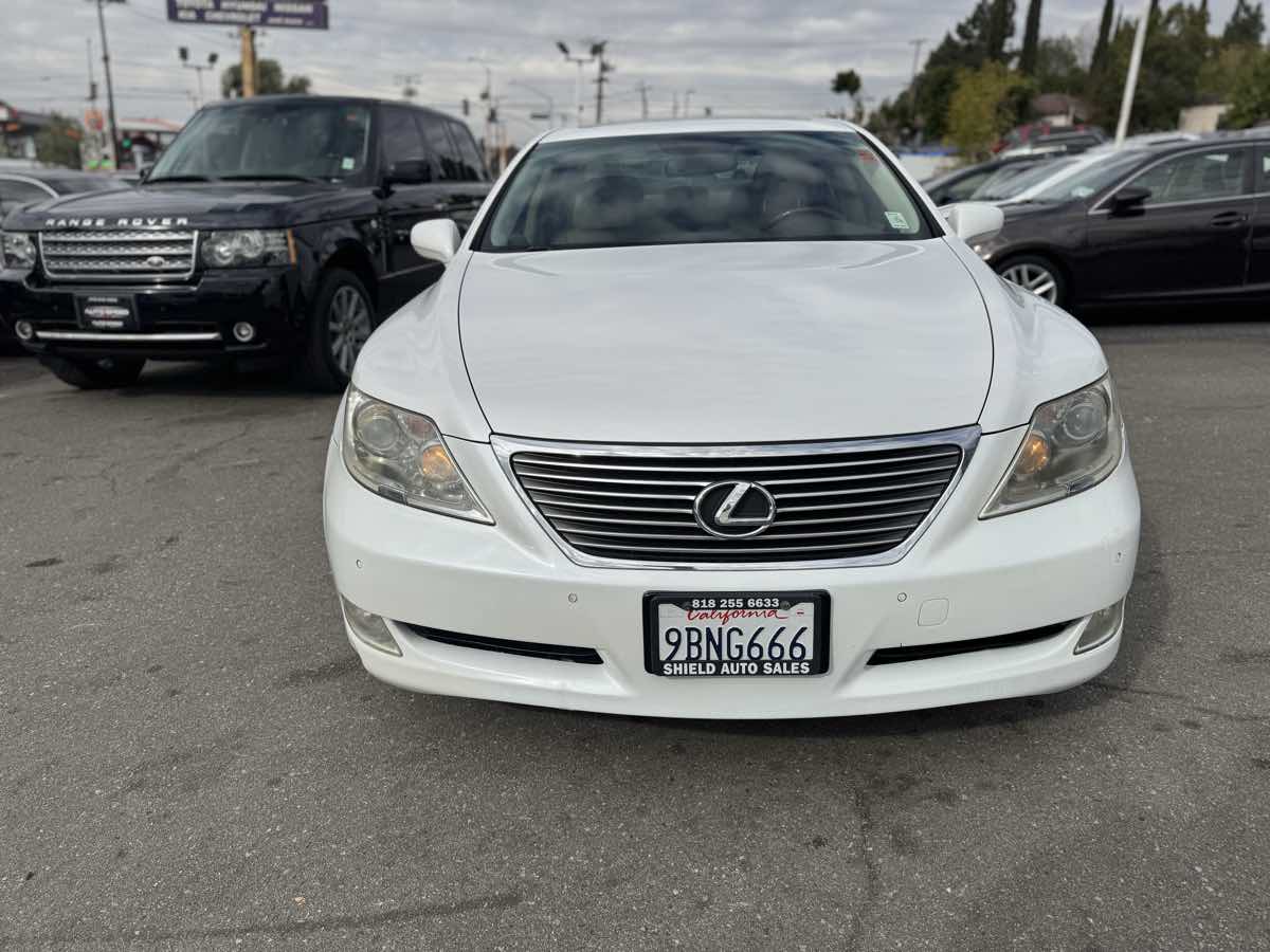 2007 Lexus LS 460 photo 2