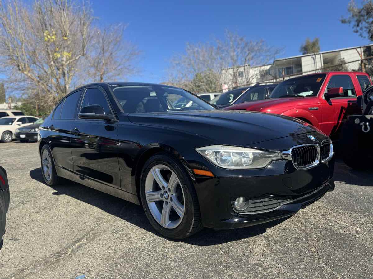 2013 BMW 3 Series 320i