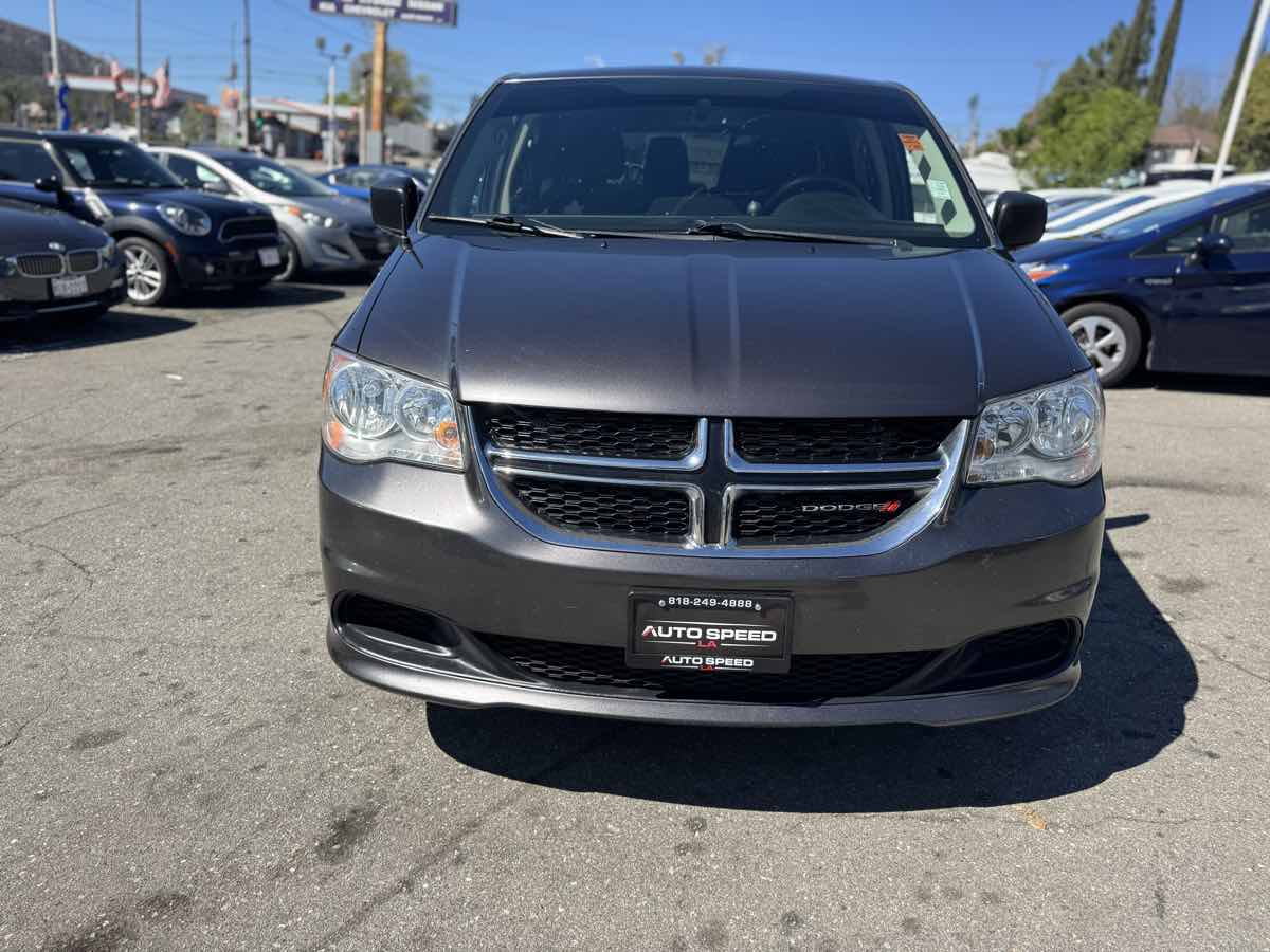 2018 Dodge Grand Caravan SE photo 2