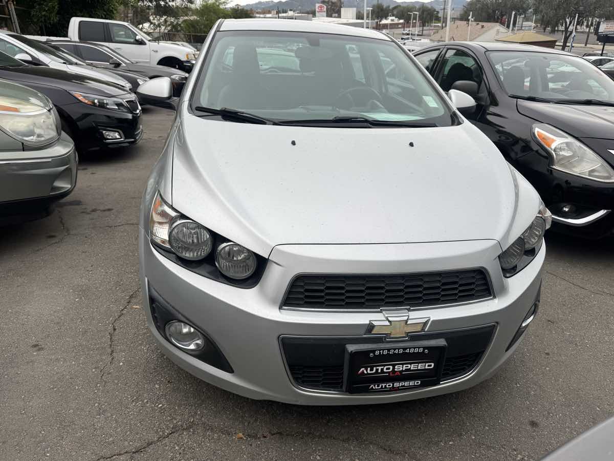 2016 Chevrolet Sonic LTZ photo 2