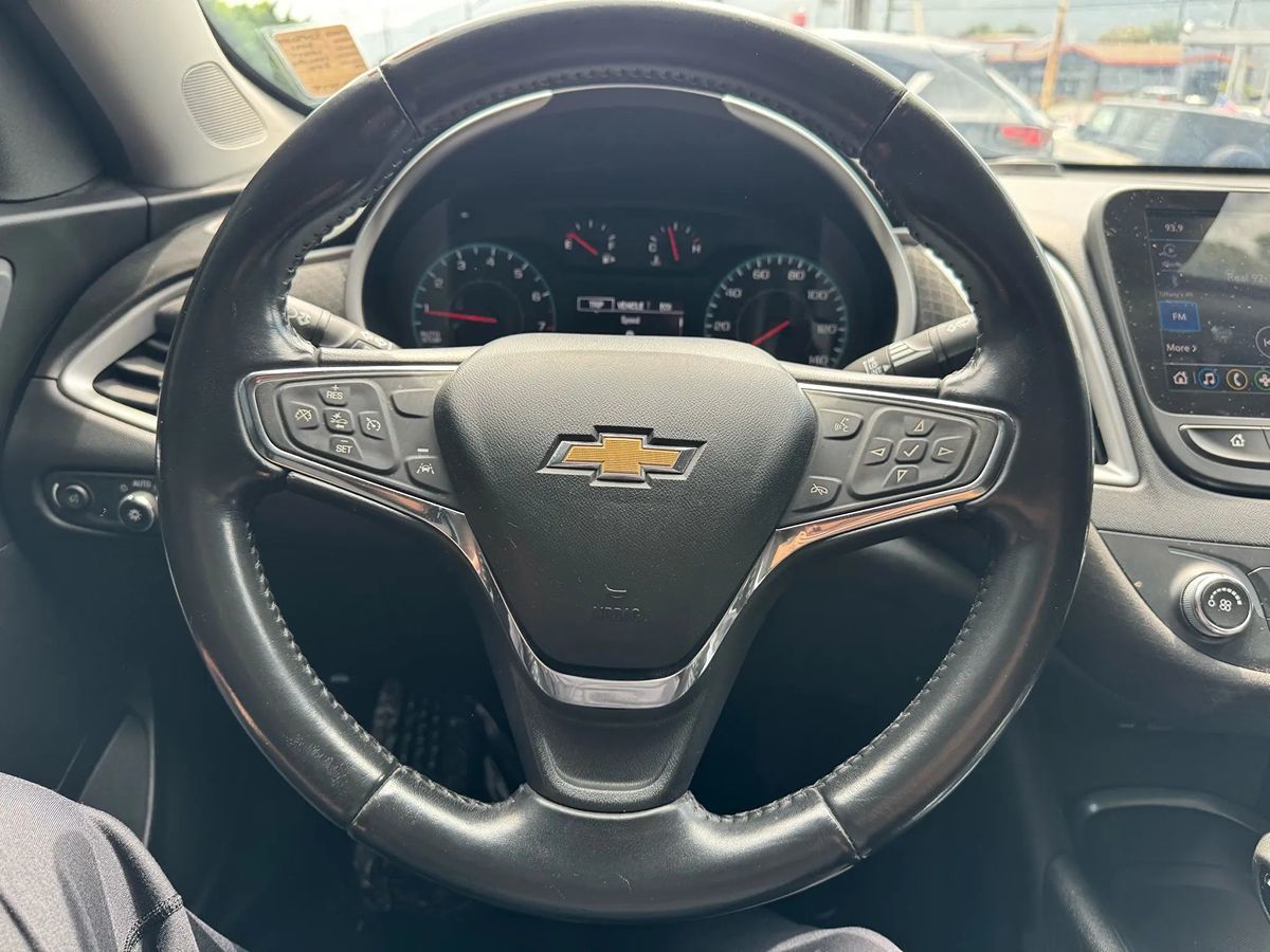 2021 Chevrolet Malibu RS - Photo 12
