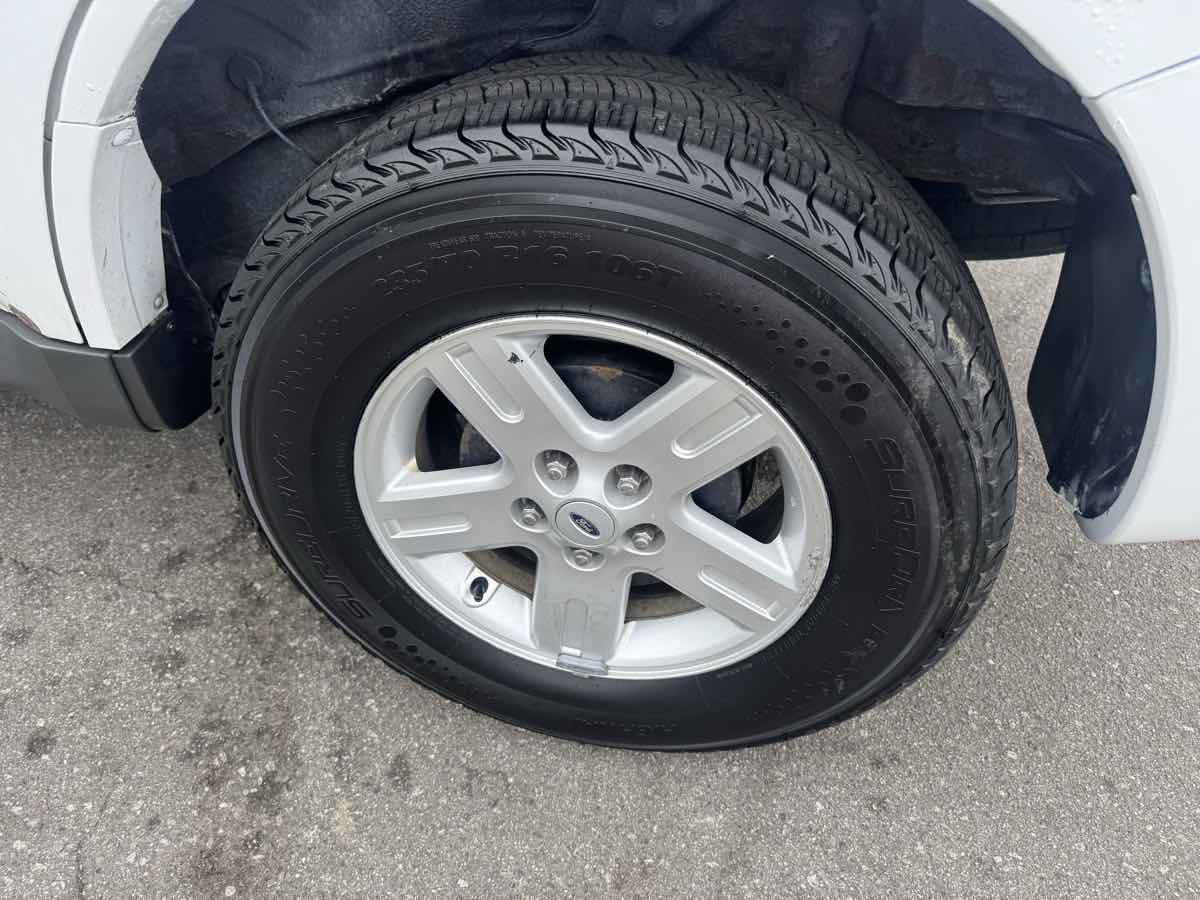 2009 Ford Escape Hybrid photo 6