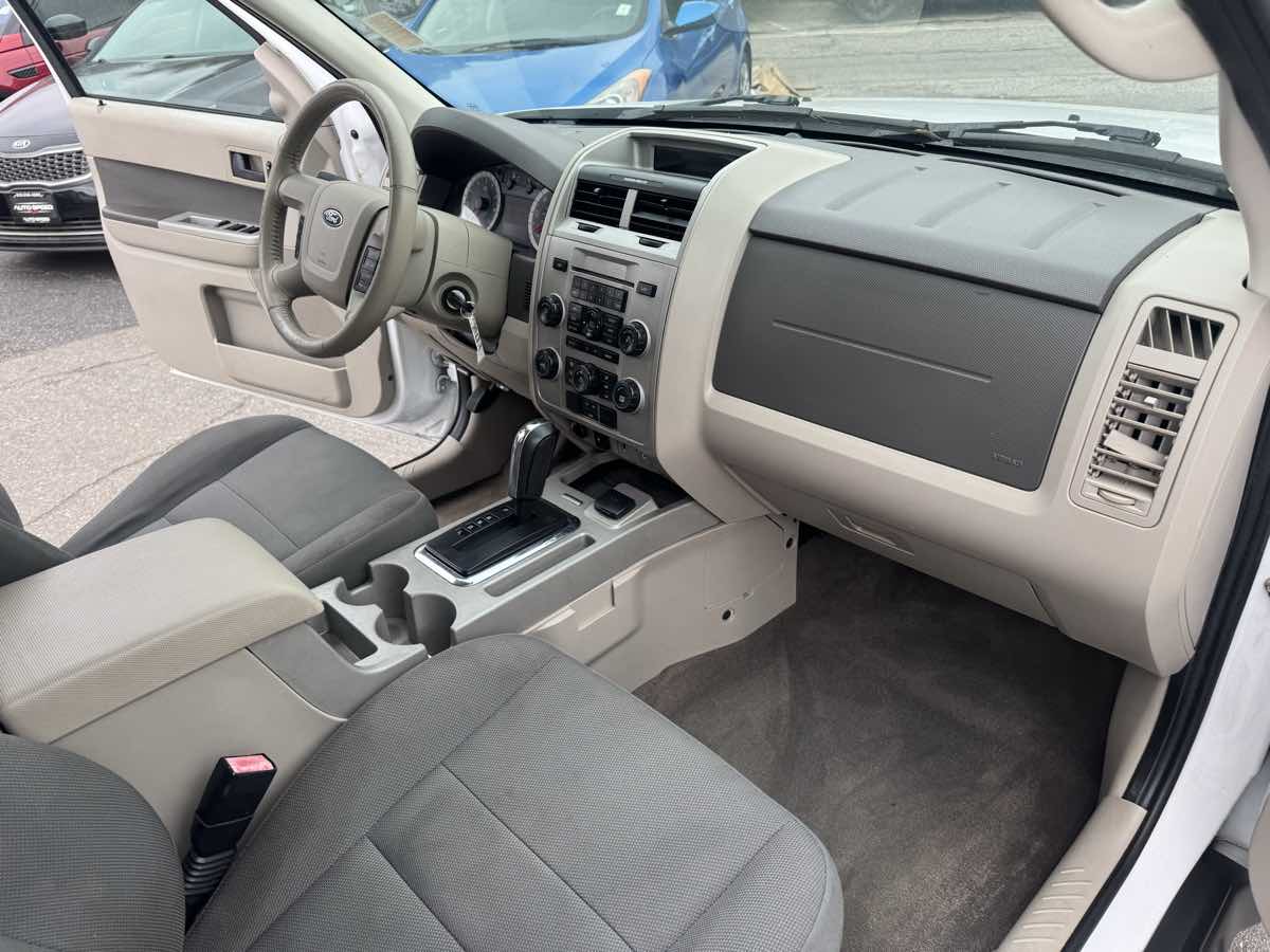 2009 Ford Escape Hybrid photo 13