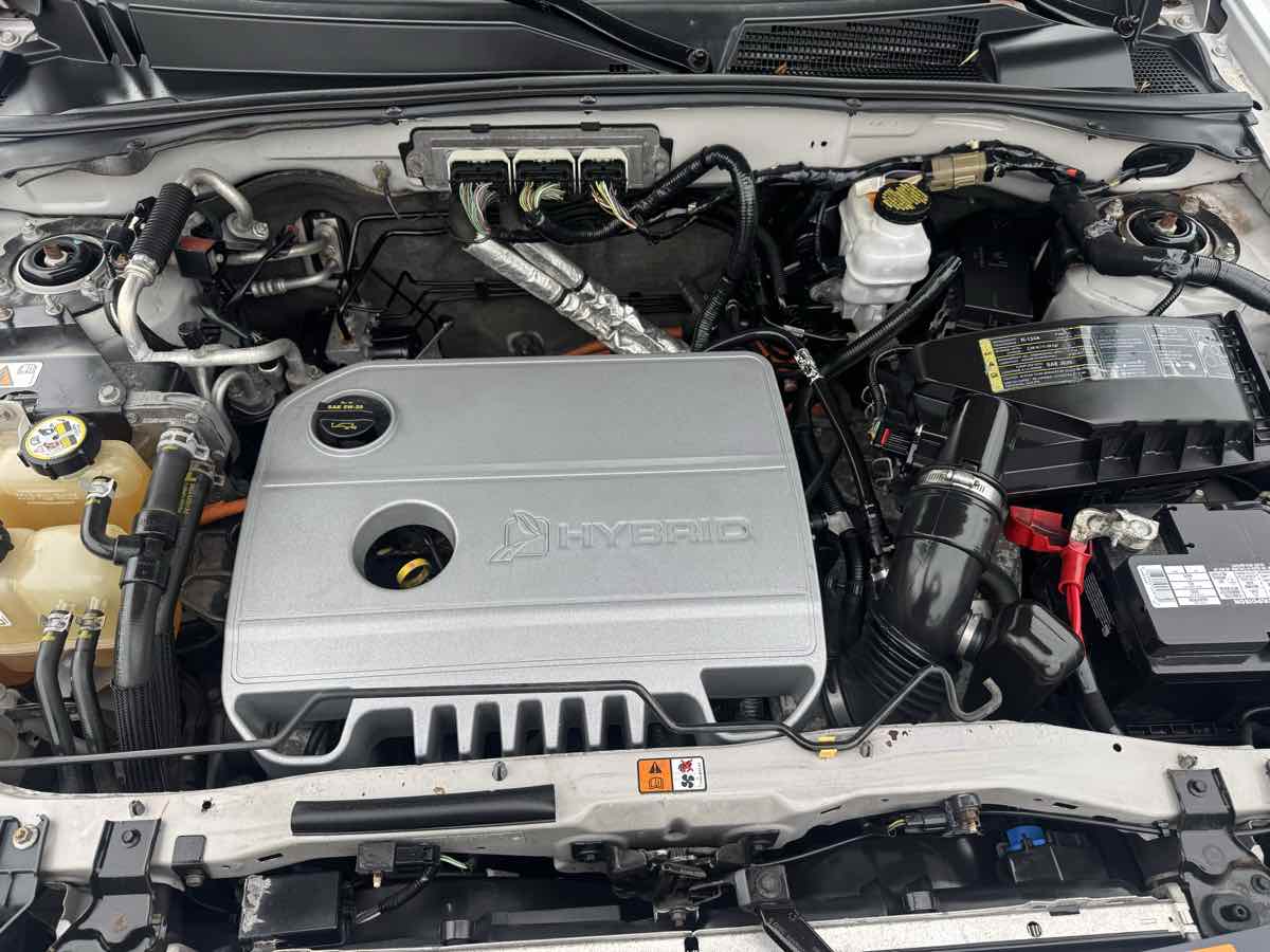 2009 Ford Escape Hybrid photo 15