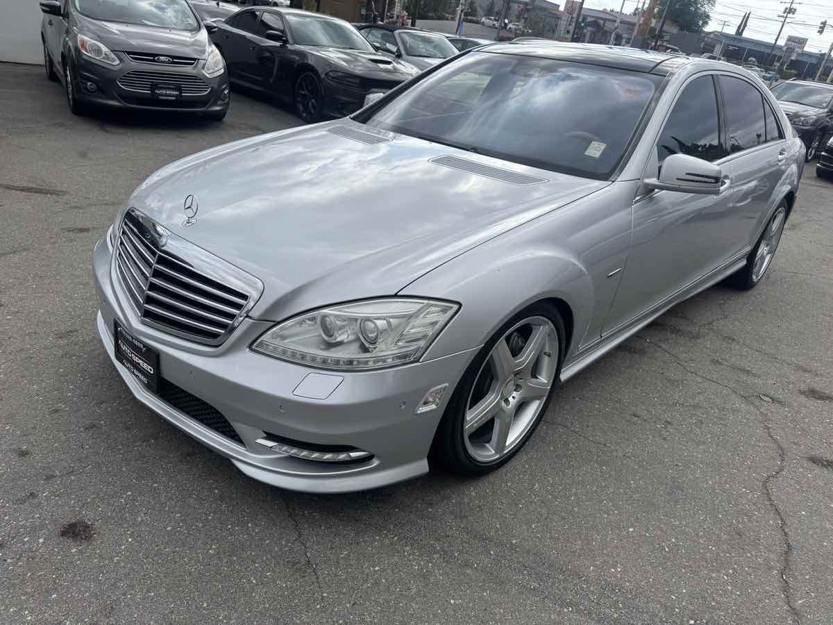 2012 Mercedes Benz S 550 photo 3