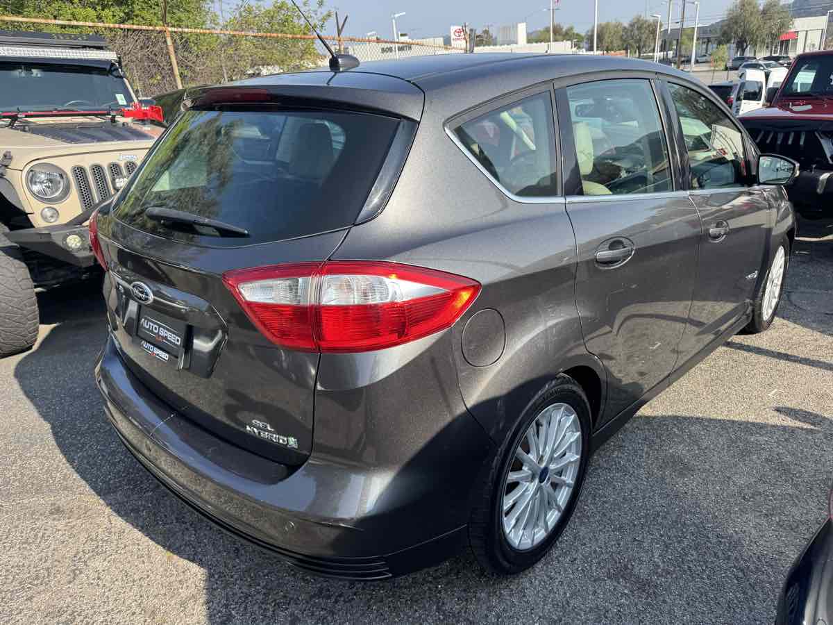 2015 Ford C-Max Hybrid SEL photo 4