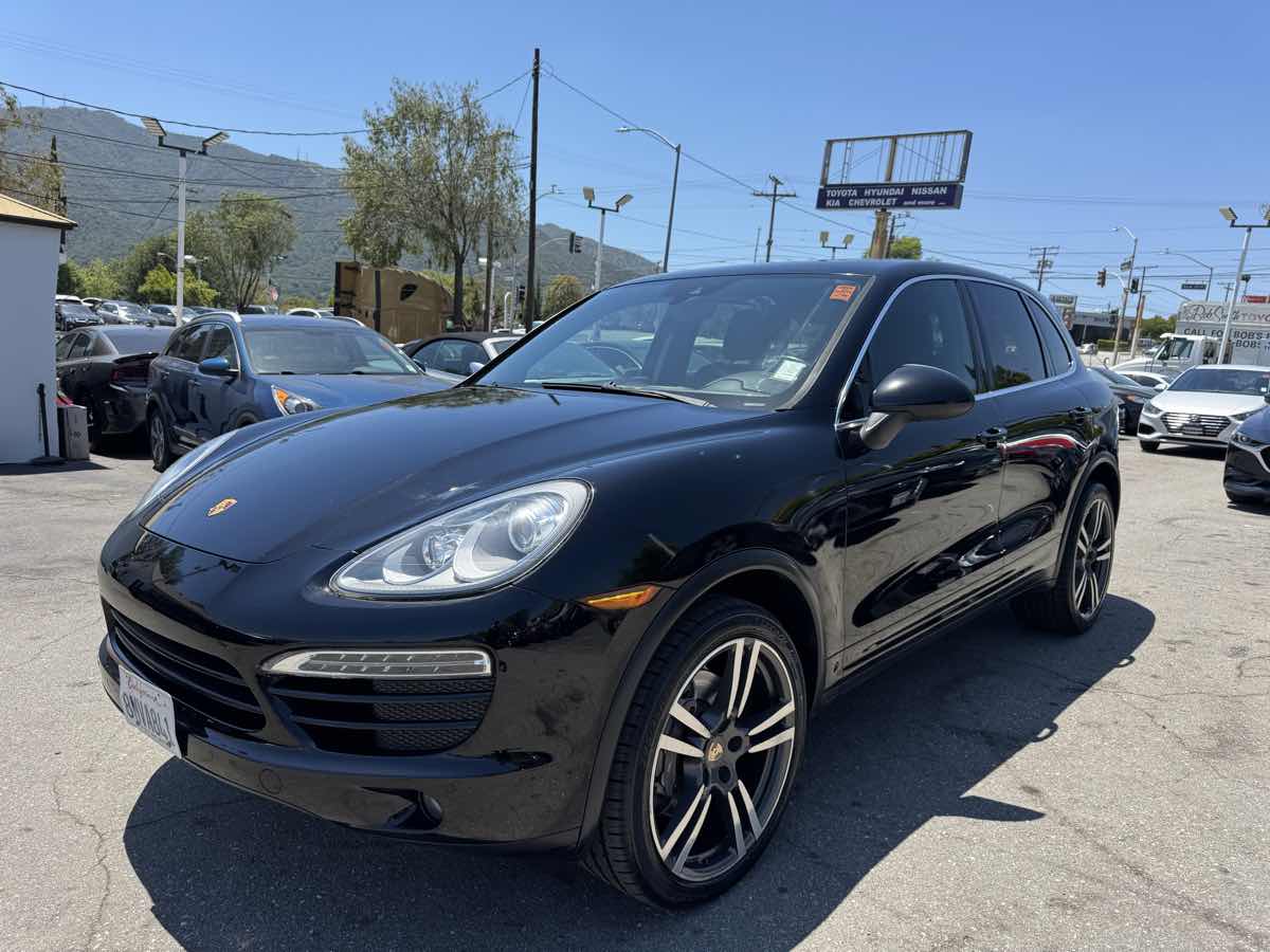 2014 Porsche Cayenne photo 3
