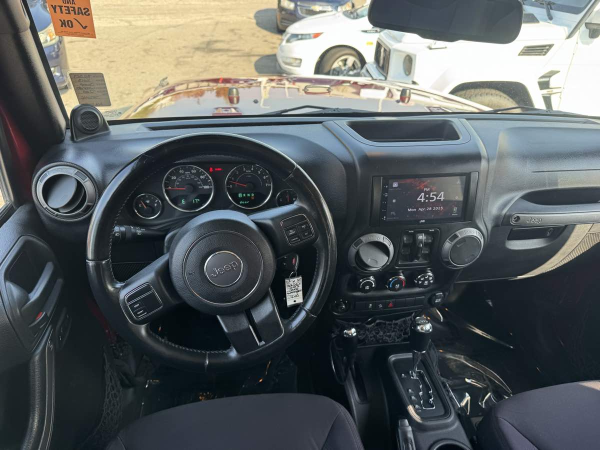 2013 Jeep Wrangler Unlimited Sport photo 12
