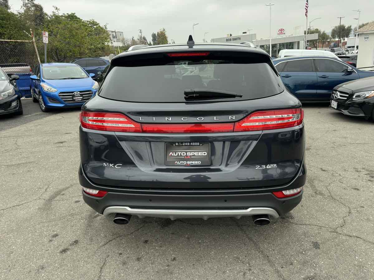 2015 Lincoln MKC Select photo 3