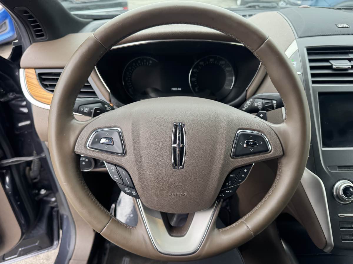 2015 Lincoln MKC Select photo 10