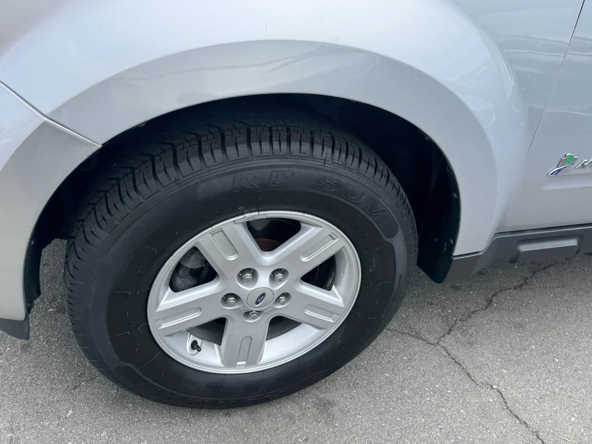 2011 Ford Escape Hybrid photo 7