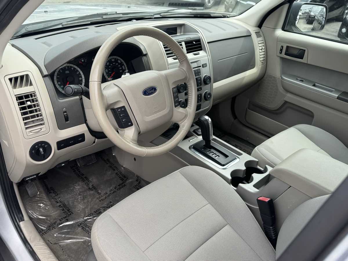 2011 Ford Escape Hybrid photo 8