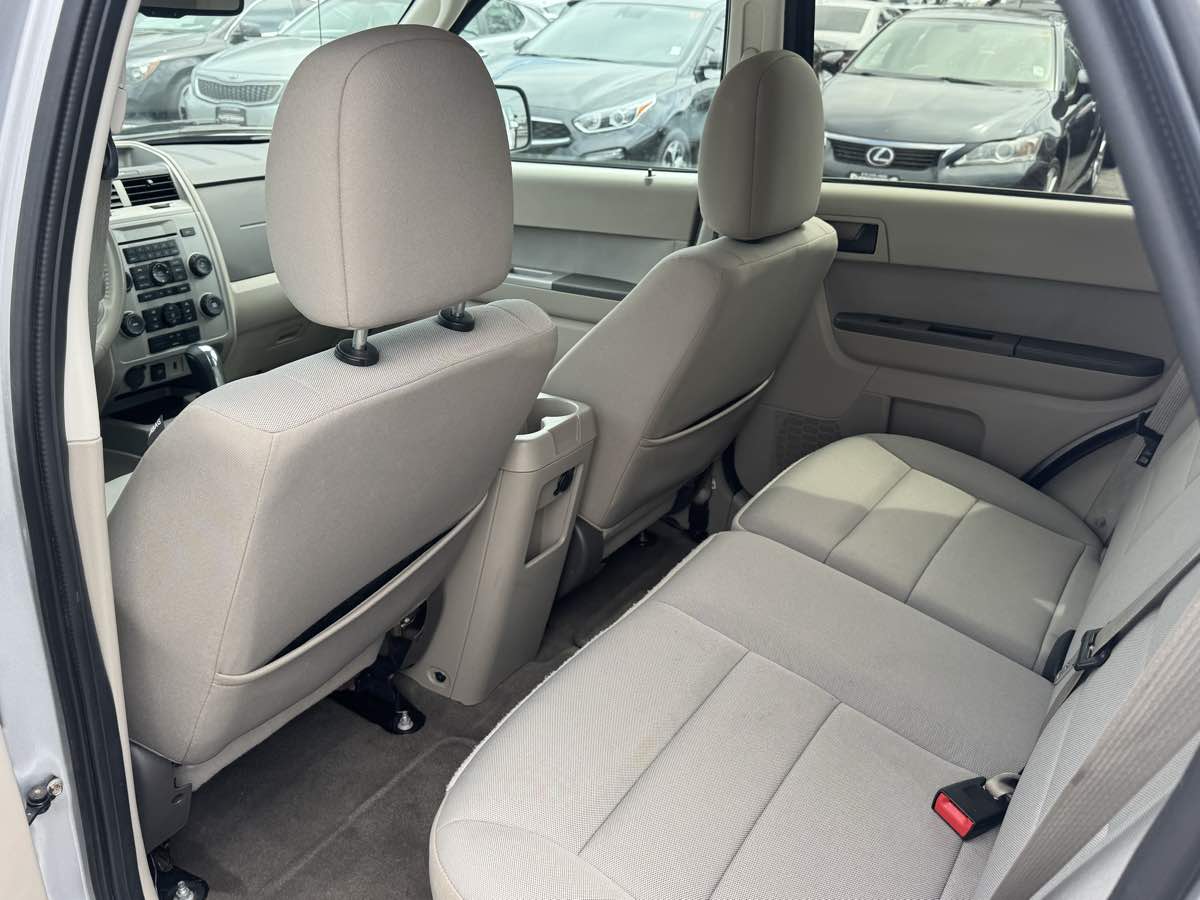 2011 Ford Escape Hybrid photo 11