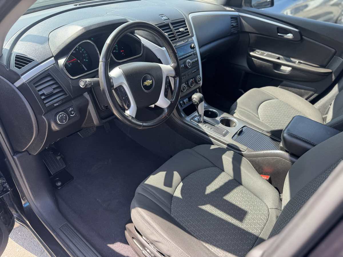 2012 Chevrolet Traverse 1LT photo 10