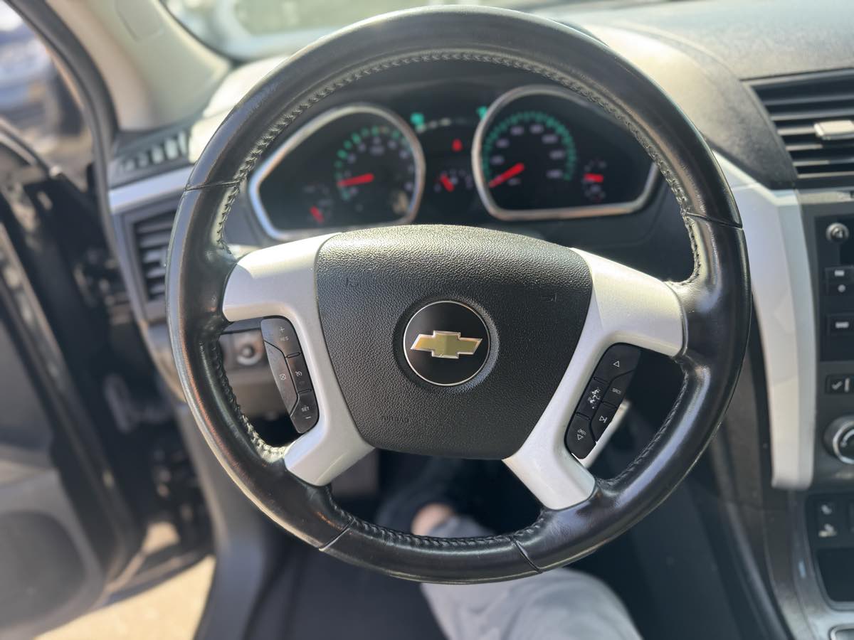 2012 Chevrolet Traverse 1LT photo 13