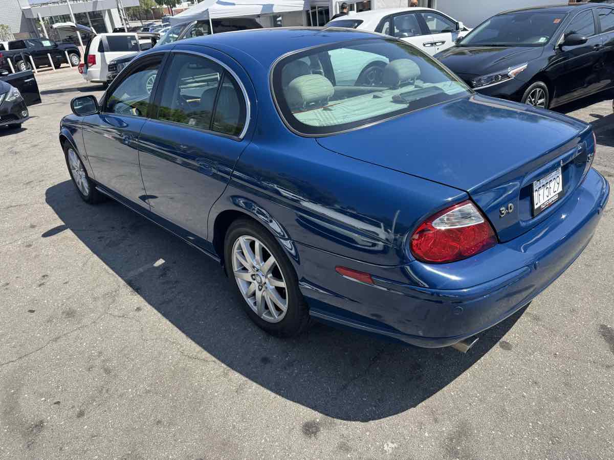 2002 Jaguar S-Type photo 4